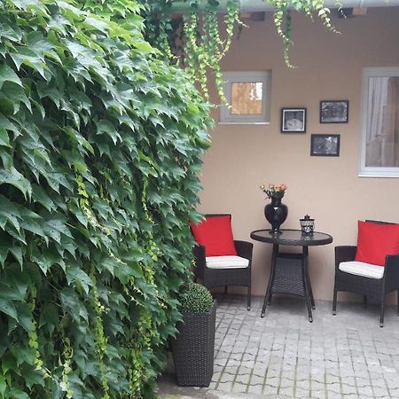 Ferienwohnung City Apartman Pécs Exterior foto